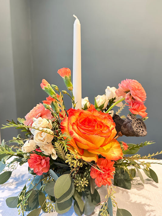 Petite Thanksgiving Centerpiece – Single Taper Arrangement