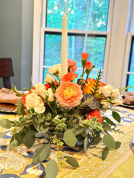 Petite Thanksgiving Centerpiece – Single Taper Arrangement