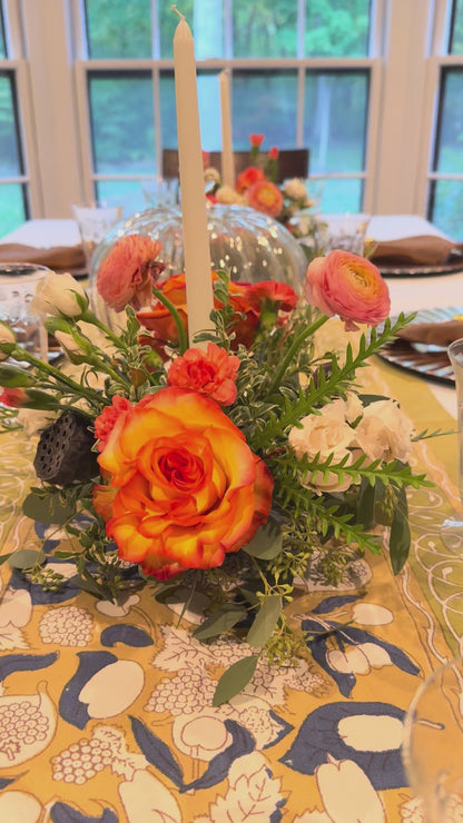 Petite Thanksgiving Centerpiece – Single Taper Arrangement